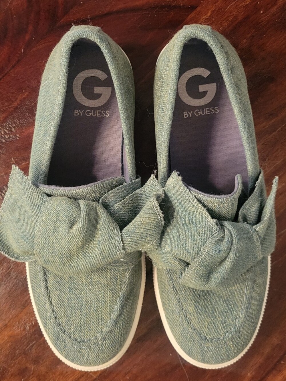 G by GUESS Women's Denim Slip-On Bow Sneakers. Size 7. LIKE NEW!